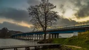 Wschód słońca przy moście Sztynorckim i jeziorze Dargin - zdjęcie 6