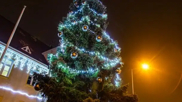 Nocne i mocno świąteczne Węgorzewo, grudzień 2020 r. - zdjęcie 4