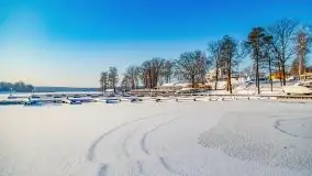 Stanica Wodna Stranda w zimowej scenerii - zdjęcie 8