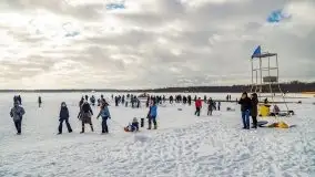 Fotorelacja z rzeźbienia w lodzie w Giżycku - zdjęcie 27