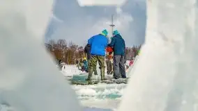 Fotorelacja z rzeźbienia w lodzie w Giżycku - zdjęcie 47