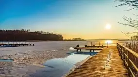 Przedwiosenny zachód słońca nad jeziorem Gołdopiwo i Żabiniec - zdjęcie 26