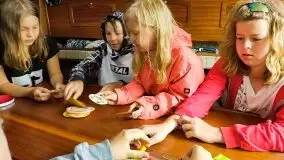 Tak się bawimy na naszych rejsach i obozach - zdjęcie 17