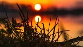 Wiosenny wschód słońca nad jeziorem Stręgiel - zdjęcie 18