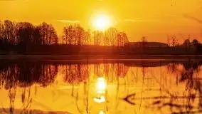 Wiosenny wschód słońca nad jeziorem Stręgiel - zdjęcie 30
