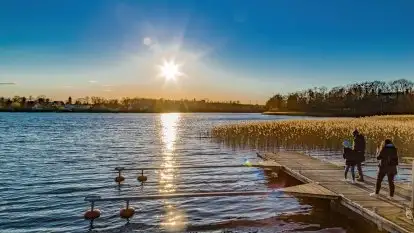Kwietniowy zachód słońca w Mrągowie