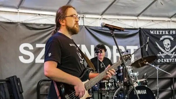 Mietek Folk zagrał w czerwcowy wieczór w porcie Sztynort - zdjęcie 9