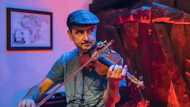 Paweł Szymiczek rozgrzał tawernę Stodoła w Stanicy Wodnej Kietlice - zdjęcie 3