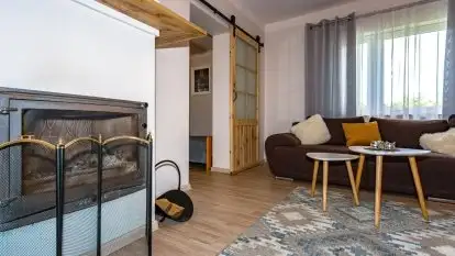 Domek wśród pól - zdjęcie 3