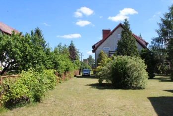 Dom na spokojnym osiedlu w Piszu blisko jeziora Mazury - zdjęcie 2