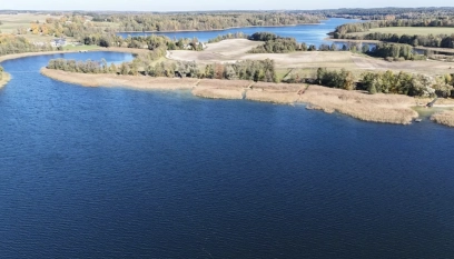 Nowy dom nad jeziorem Szelment z prywatną plażą - zdjęcie 6