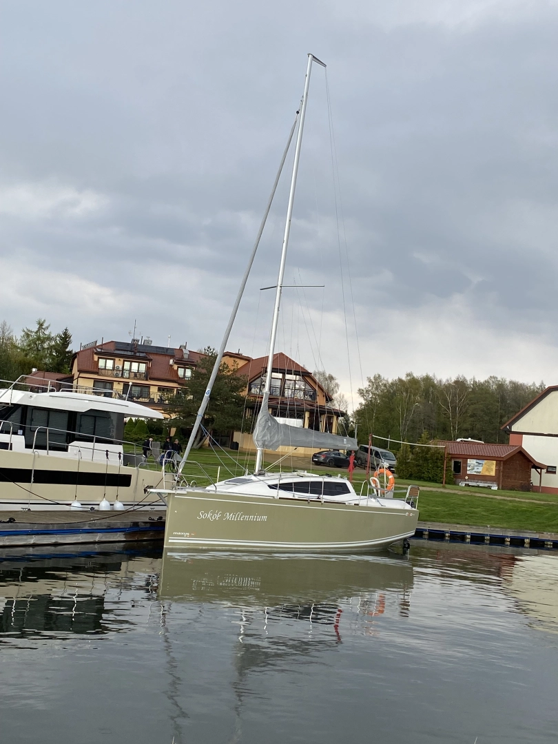 sprzedam piękny jacht Maxus 24 evo