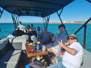 Nowoczesny jacht 23 stopy z silnikiem-idealny zestaw na sezon! - zdjęcie 5