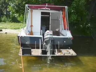 jacht motorowy, mały hausboot - zdjęcie 4