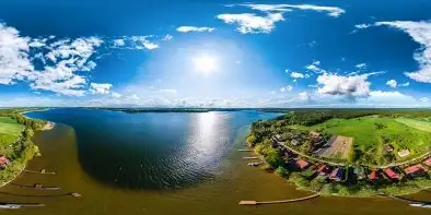 Jezioro Tałty i przystań Obieżyświat