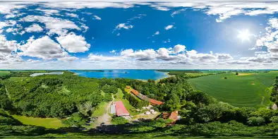 Zabudowa stanicy wodnej Kietlice, jezioro Mamry