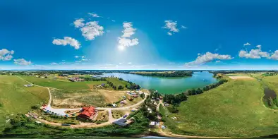 Kalinowe Wzgórze i jezioro Tałty, lipiec 2022 r.