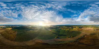 Lądujący balon koło Kętrzyna, październik 2022 r.