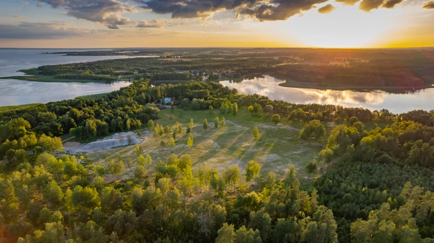 Najpopularniejsze houseboaty na Mazurach w sezonie 2025